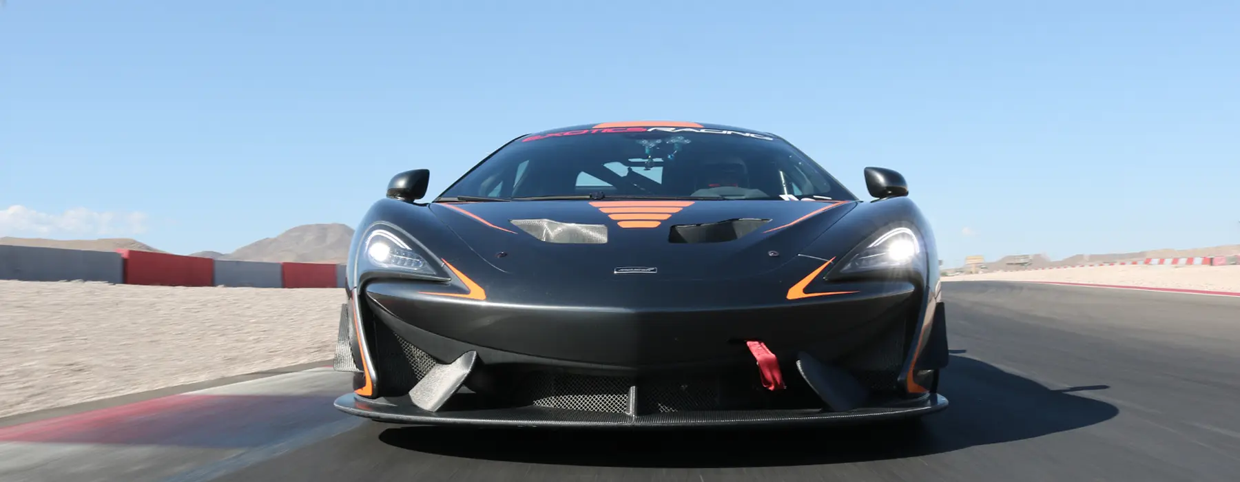 McLaren 570 GT4 